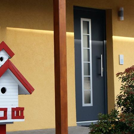 Caro'S Ferienwohnung Haard Exterior photo