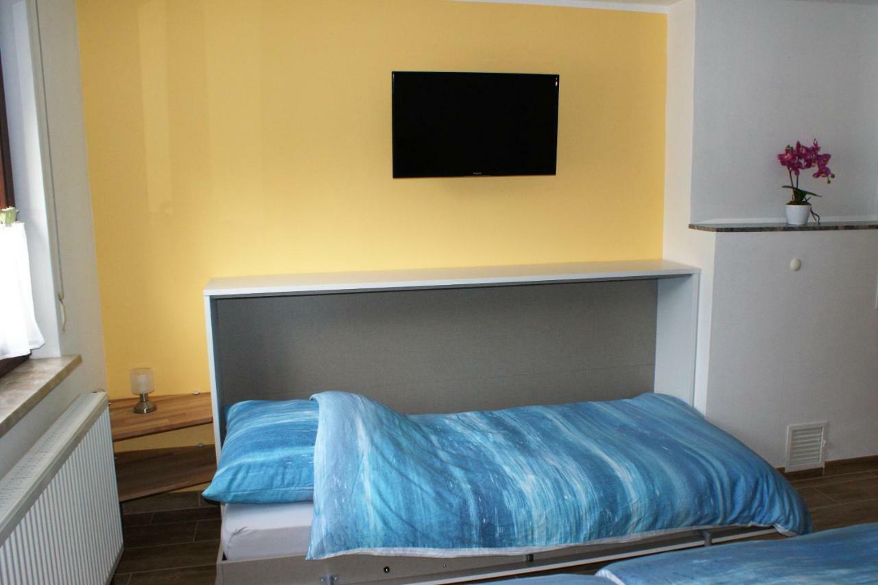 Caro'S Ferienwohnung Haard Exterior photo
